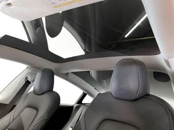 TESLA Model 3 Saloon 4dr Electric Auto RWD (241 bhp)