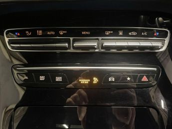 MERCEDES-BENZ EQC EQC 400 80kWh AMG Line (Premium) SUV 5dr Electric Auto 4MATIC (4