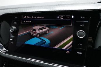 VOLKSWAGEN T-CROSS 1.5 TSI EVO R-Line SUV 5dr Petrol DSG Euro 6 (s/s) (150 ps)