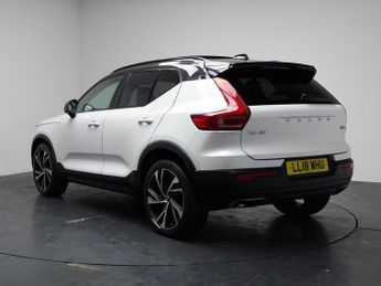 VOLVO XC40 2.0 T5 R-Design SUV 5dr Petrol Auto AWD Euro 6 (s/s) (247 ps)