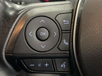 TOYOTA COROLLA 1.8 VVT-h GPF Icon Tech Touring Sports 5dr Petrol Hybrid CVT Eur