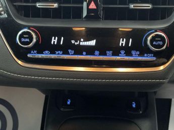 TOYOTA COROLLA 1.8 VVT-h GPF Icon Tech Touring Sports 5dr Petrol Hybrid CVT Eur