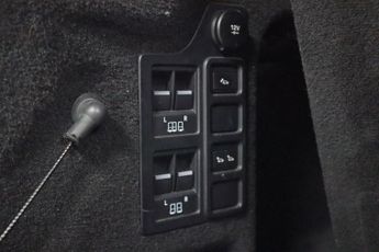 LAND ROVER DISCOVERY 3.0 SD V6 HSE SUV 5dr Diesel Auto 4WD Euro 6 (s/s) (306 ps)