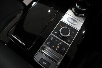 LAND ROVER DISCOVERY 3.0 SD V6 HSE SUV 5dr Diesel Auto 4WD Euro 6 (s/s) (306 ps)