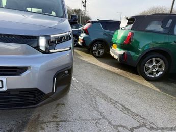 CITROEN E-BERLINGO 52kWh PLUS XL MPV 5dr Electric Auto (7.4kW Charger) (136 ps)