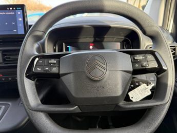 CITROEN E-BERLINGO 52kWh PLUS XL MPV 5dr Electric Auto (7.4kW Charger) (136 ps)