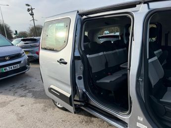 CITROEN E-BERLINGO 52kWh PLUS XL MPV 5dr Electric Auto (7.4kW Charger) (136 ps)