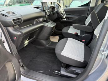 CITROEN E-BERLINGO 52kWh PLUS XL MPV 5dr Electric Auto (7.4kW Charger) (136 ps)