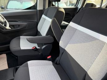 CITROEN E-BERLINGO 52kWh PLUS XL MPV 5dr Electric Auto (7.4kW Charger) (136 ps)