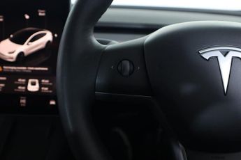 TESLA Model 3 Auto RWD 4dr