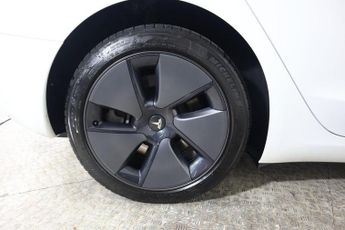 TESLA Model 3 Auto RWD 4dr