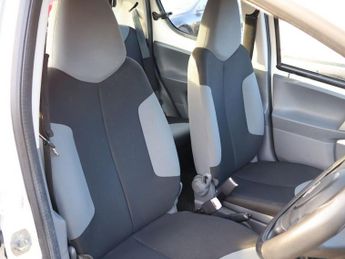 CITROEN C1 1.0i Splash Hatchback 5dr Petrol Manual Euro 4 (68 ps)