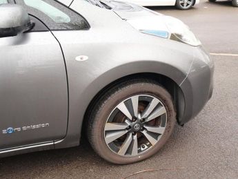 NISSAN LEAF 30kWh Tekna Hatchback 5dr Electric Auto (109 bhp)