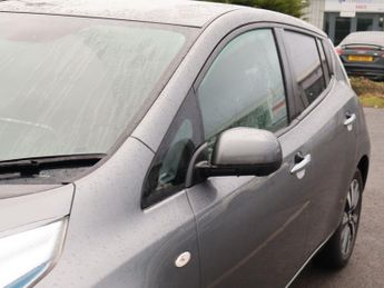 NISSAN LEAF 30kWh Tekna Hatchback 5dr Electric Auto (109 bhp)