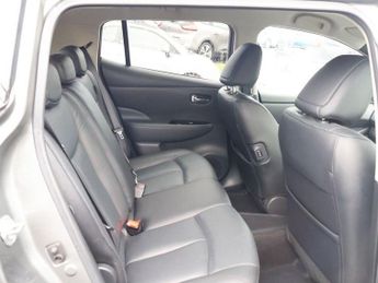 NISSAN LEAF 30kWh Tekna Hatchback 5dr Electric Auto (109 bhp)