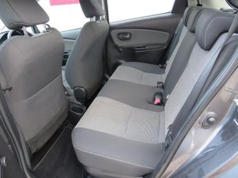 TOYOTA YARIS 1.5 VVT-h Icon Hatchback 5dr Petrol Hybrid E-CVT Euro 6 (101 ps)