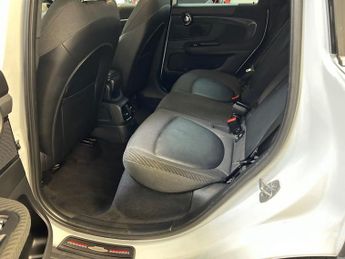 MINI COUNTRYMAN 1.5 7.6kWh Cooper SE SUV 5dr Petrol Plug-in Hybrid Auto ALL4 Eur