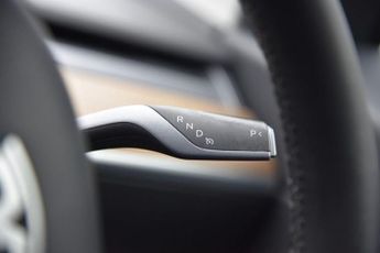 TESLA Model 3 (Dual Motor) Long Range Saloon 4dr Electric Auto 4WDE (346 ps)