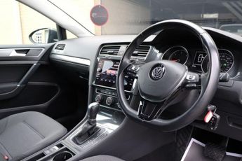 VOLKSWAGEN GOLF 2.0 TDI MATCH 5 DOOR