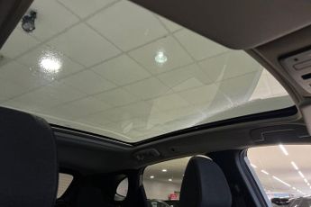 NISSAN QASHQAI 1.3 DIG-T MHEV N-Connecta SUV 5dr Petrol Hybrid XTRON Euro 6 (s/