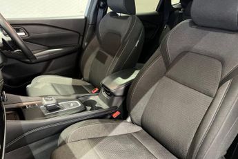 NISSAN QASHQAI 1.3 DIG-T MHEV N-Connecta SUV 5dr Petrol Hybrid XTRON Euro 6 (s/