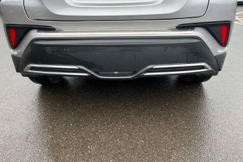 TOYOTA C-HR 2.0 VVT-h GPF Design SUV 5dr Petrol Hybrid CVT Euro 6 (s/s) (184