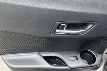 TOYOTA C-HR 2.0 VVT-h GPF Design SUV 5dr Petrol Hybrid CVT Euro 6 (s/s) (184