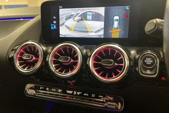 MERCEDES-BENZ GLA CLASS 2.0 GLA220d AMG Line (Executive) SUV 5dr Diesel 8G-DCT 4MATIC Eu