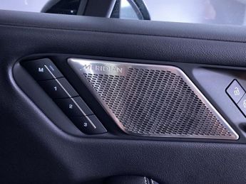 JAGUAR I-PACE 400 90kWh R-Dynamic SE Black SUV 5dr Electric Auto 4WD (400 ps)