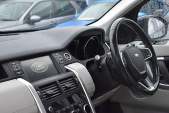 LAND ROVER DISCOVERY SPORT 2.0 TD4 HSE SUV 5dr Diesel Auto 4WD| PANORAMIC ROOF | HEATED SEA