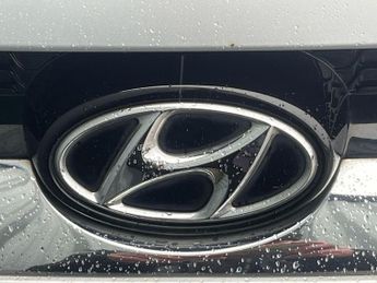 HYUNDAI IX35 2.0 CRDi Premium SUV 5dr Diesel Auto 4WD Euro 5 (184 ps)