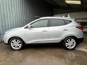 HYUNDAI IX35 2.0 CRDi Premium SUV 5dr Diesel Auto 4WD Euro 5 (184 ps)
