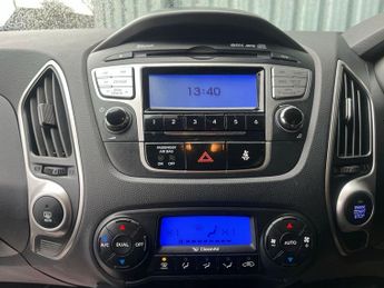 HYUNDAI IX35 2.0 CRDi Premium SUV 5dr Diesel Auto 4WD Euro 5 (184 ps)