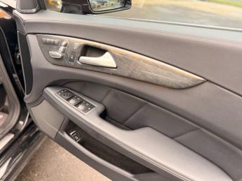 MERCEDES-BENZ CLS CLASS 3.0 CLS350d V6 AMG Line (Premium Plus) Coupe 4dr Diesel G-Tronic