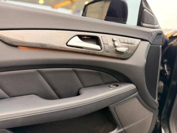 MERCEDES-BENZ CLS CLASS 3.0 CLS350d V6 AMG Line (Premium Plus) Coupe 4dr Diesel G-Tronic