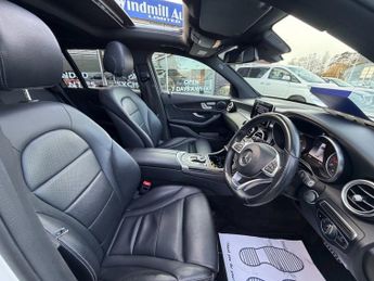 MERCEDES-BENZ GLC 2.1 GLC220d AMG Line (Premium) SUV 5dr Diesel G-Tronic+ 4MATIC E