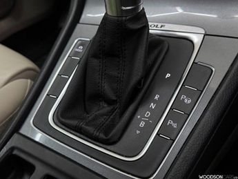 VOLKSWAGEN E-GOLF e-Golf Hatchback 5dr Electric Auto (115 ps)