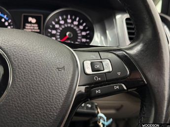 VOLKSWAGEN E-GOLF e-Golf Hatchback 5dr Electric Auto (115 ps)