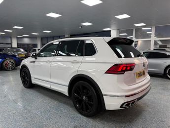 VOLKSWAGEN TIGUAN 1.5 TSI R-Line SUV 5dr Petrol DSG Euro 6 (s/s) (150 ps)
