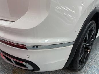 VOLKSWAGEN TIGUAN 1.5 TSI R-Line SUV 5dr Petrol DSG Euro 6 (s/s) (150 ps)