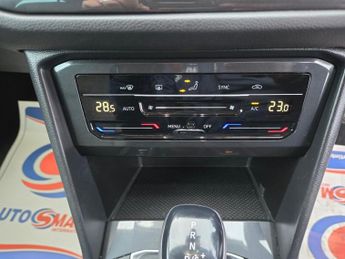 VOLKSWAGEN TIGUAN 1.5 TSI Life SUV 5dr Petrol DSG Euro 6 (s/s) (150 ps)