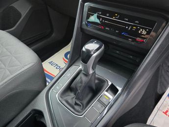 VOLKSWAGEN TIGUAN 1.5 TSI Life SUV 5dr Petrol DSG Euro 6 (s/s) (150 ps)