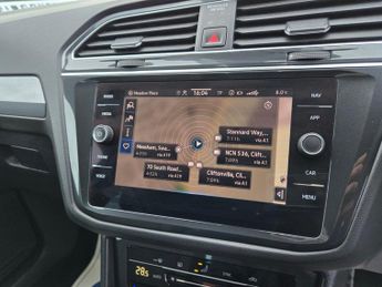 VOLKSWAGEN TIGUAN 1.5 TSI Life SUV 5dr Petrol DSG Euro 6 (s/s) (150 ps)