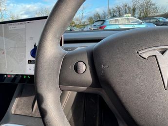 TESLA Model 3 Standard Range Plus Saloon 4dr Electric Auto RWD 