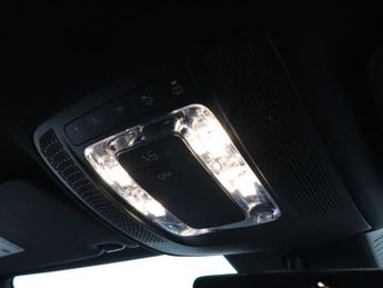 MERCEDES-BENZ A-CLASS 2.0 A35 AMG (Executive) Hatchback 5dr Petrol SpdS DCT 4MATIC Eur