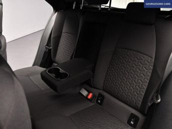 TOYOTA COROLLA 1.8 VVT-h GPF Icon Tech Hatchback 5dr Petrol Hybrid CVT Euro 6 (