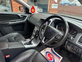 VOLVO XC60 2.0 D4 SE Nav SUV 5dr Diesel Auto Euro 6 (s/s) (190 ps)