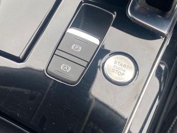 AUDI A8 3.0 TDI V6 Sport Executive Saloon 4dr Diesel Tiptronic quattro E