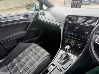 VOLKSWAGEN GOLF 2.0 TDI GTD Hatchback 5dr Diesel DSG Euro 6-2 FORMER KEEPERS FIN