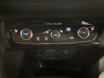 VAUXHALL Corsa Electric 50kWh Ultimate Hatchback 5dr Electric Auto (136 ps)